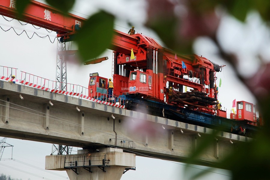 Bridge along Weng