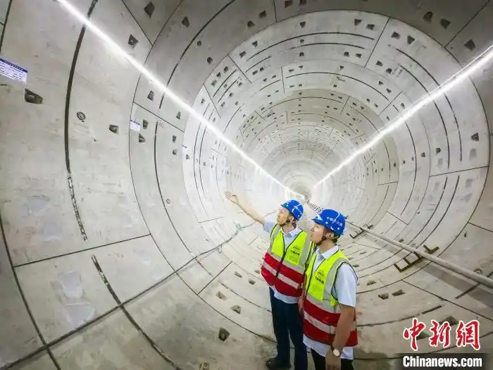 天津地铁8号线全线“洞通”