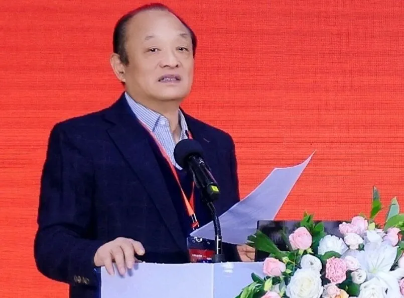 强化非电气化铁路创新，促进铁路高质量发展